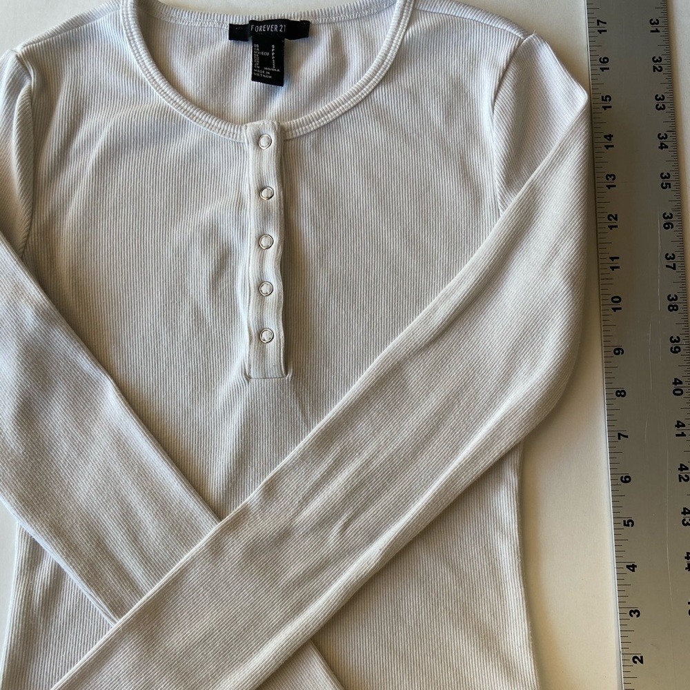 Forever 21 Ribbed White Long Sleeve Therma…